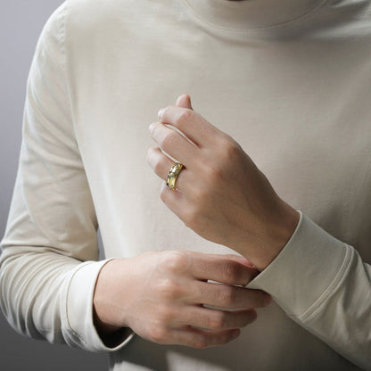 Star Wars Threepio Series Men's 1/10 ct. tw. Diamond Bezel Set Ring in 14K Yellow Gold close-up detail