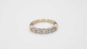 3/4 ct. tw. Round Diamond 5-Stone Bar Set Band in 14K Yellow Gold close-up detail