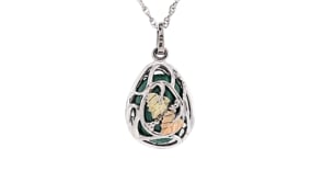 Black Hills Gold Oval Malachite Grapevine and Leaf Pendant in Sterling Silver front view