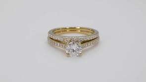 Noventa 1-1/2 ct. tw. Classic Round Brilliant Diamond Wedding Set in 14K Yellow Gold side profile