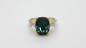 Cushion Tourmaline & 1/10 ct. tw. Diamond Ring in 18K Yellow Gold close-up detail