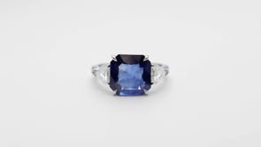 Cushion Sapphire & 7/8 ct. tw. Shield Cut Diamond 3-Stone Ring in Platinum close-up detail