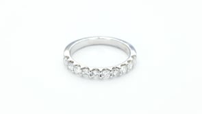7/8 ct. tw. Round Brilliant Diamond 10-Stone Anniversary Ring in 14K White Gold close-up detail