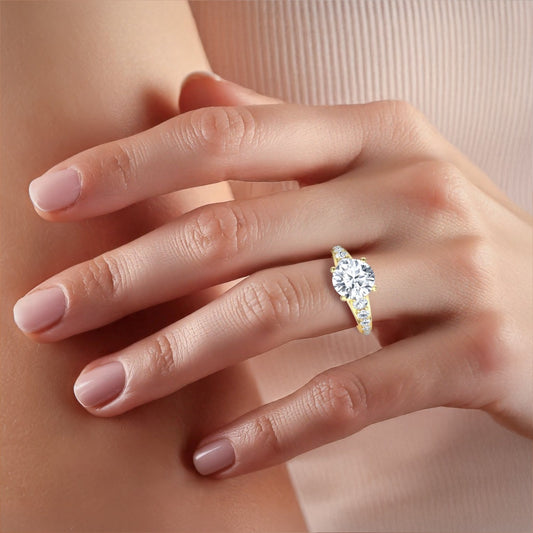 Above Love Star 3-1/4 ct. tw. Lab-Grown Round Brilliant Diamond Graduated Engagement Ring in 18K Yellow Gold side profile