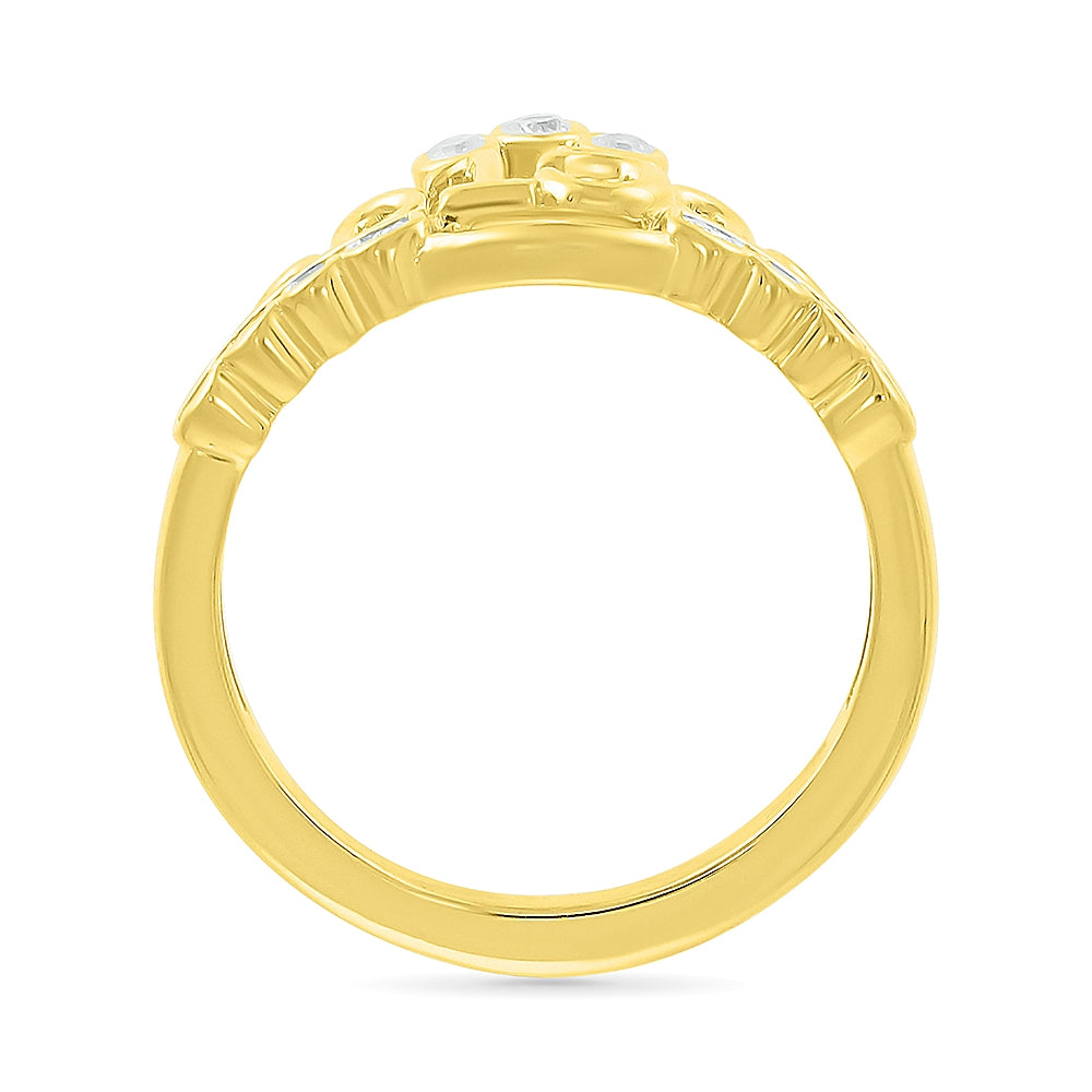 1/10 ct. tw. Diamond QuinceaÃ±era Tiara Ring in 10K Yellow Gold close-up detail