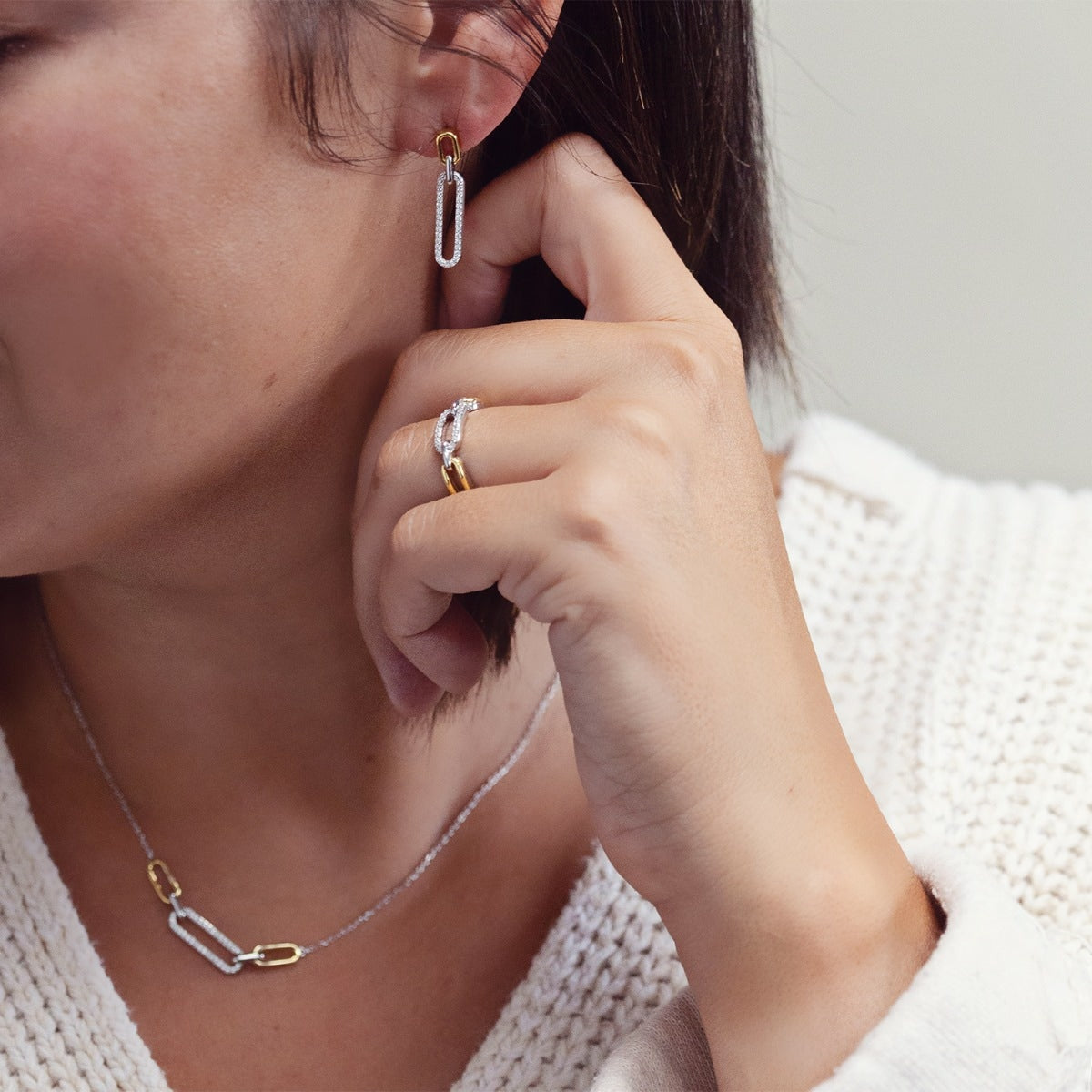 1/8 ct. tw. Diamond Paperclip Necklace in Sterling Silver & 10K Yellow Gold close-up detail