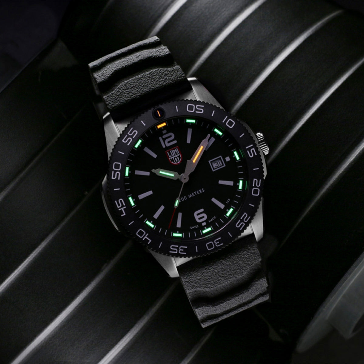 Luminox Men's Pacific Diver Quartz Stainless Steel Watch with Black Dial & Rubber Strap side profile